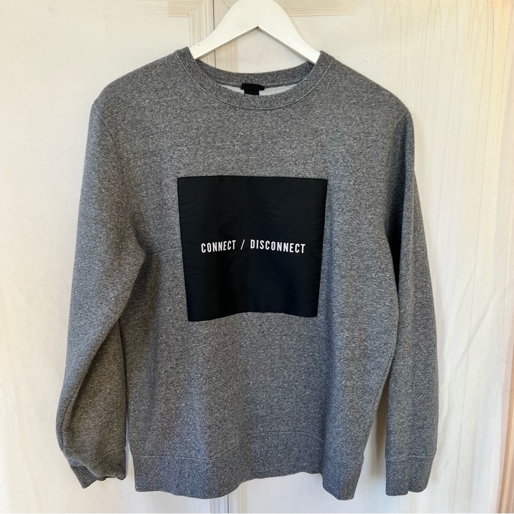 H&M Crew Neck Connect Disconnect Sweatshirt Gray - Picture 1 of 8